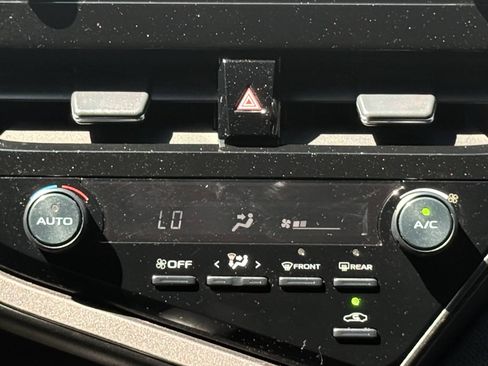 Used 2021 Toyota Camry SE FWD image 25