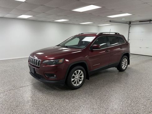 Used 2019 Jeep Cherokee Latitude image 4