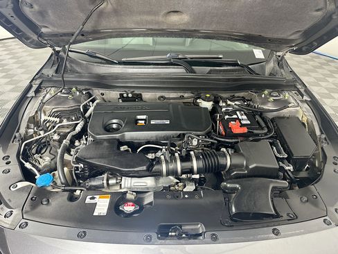 Used 2019 Honda Accord Touring image 34