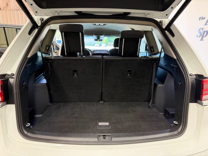 Used 2025 Volkswagen Atlas SE FWD image 29