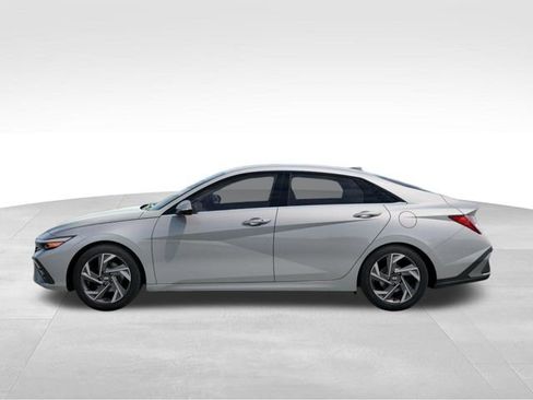 New 2026 Hyundai Elantra Limited image 3