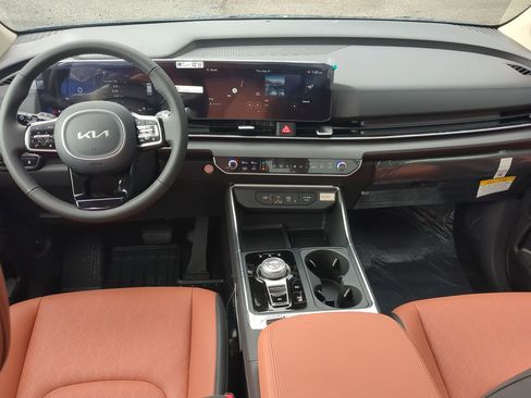 New 2026 Kia Carnival SX image 13