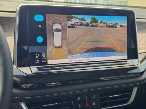 Certified 2025 Volkswagen Atlas SEL Premium R-Line AWD/4WD image 19