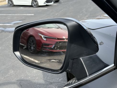 Used 2023 Toyota Highlander XLE image 24