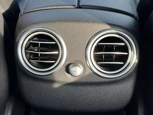 Used 2015 Mercedes-Benz C 300 C 300 4MATIC AWD 4dr Sedan image 19