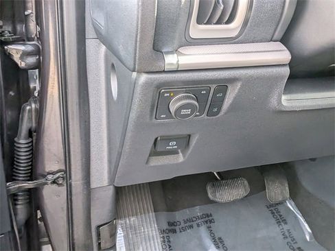 Used 2025 Ford Expedition Active image 15