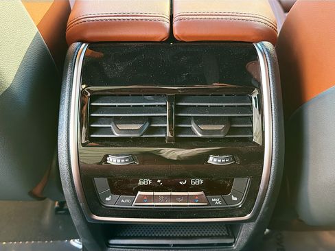 New 2026 BMW X5 M60i AWD/4WD image 19