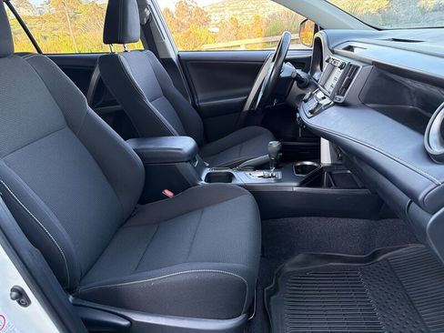 Used 2018 Toyota RAV4 XLE w/ All Weather Liner Package FWD image 14