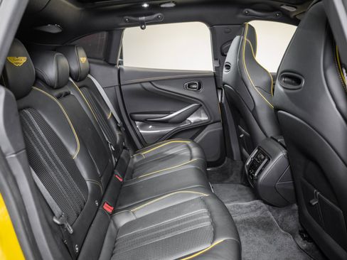 Used 2025 Aston Martin DBX 707 image 17