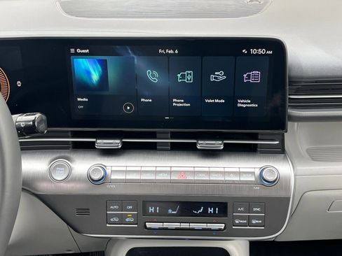 Used 2025 Hyundai Kona SEL image 17