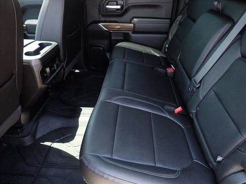 Used 2019 Chevrolet Silverado 1500 LT Trail Boss AWD/4WD image 9