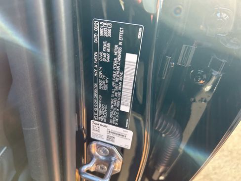 Used 2022 Volvo XC60 T8 R-Design w/ Advanced Package image 51