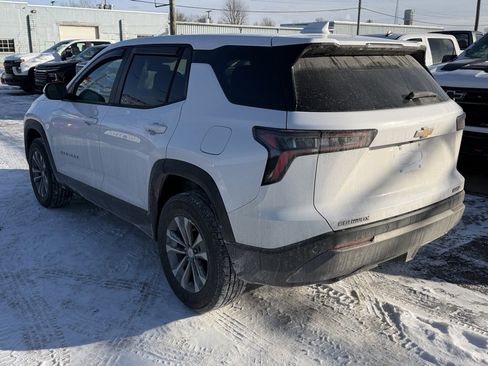 Used 2025 Chevrolet Equinox LT image 6