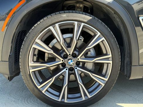 Used 2019 BMW X5 xDrive40i w/ Premium Package 2 AWD/4WD image 12
