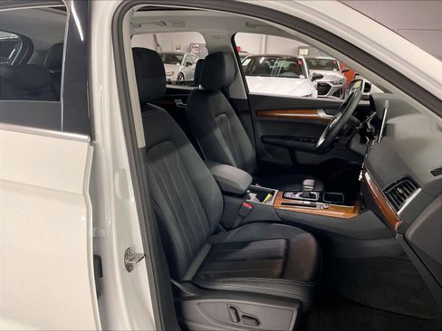 Used 2023 Audi Q5 2.0T Premium w/ Convenience Package AWD/4WD image 10