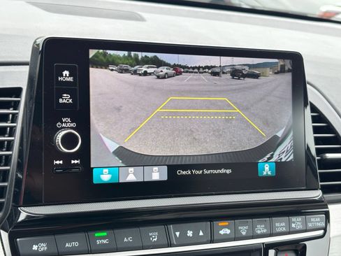Used 2026 Honda Odyssey EX-L image 22