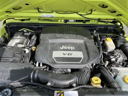 Used 2016 Jeep Wrangler Unlimited Sport w/ Quick Order Package 24S AWD/4WD image 14