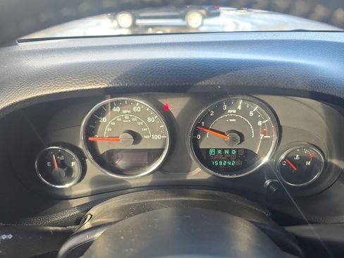 Used 2012 Jeep Wrangler Unlimited Sahara w/ Dual Top Group image 20