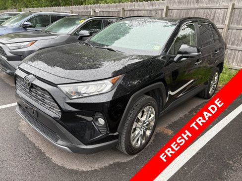 Used 2021 Toyota RAV4 Limited AWD/4WD image 1