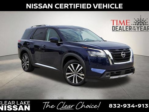 Certified 2025 Nissan Pathfinder Platinum AWD/4WD image 1