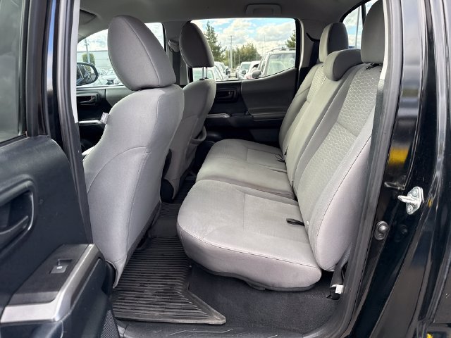 Used 2017 Toyota Tacoma SR5 w/ Tow Package AWD/4WD image 14