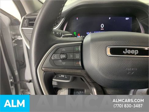 Used 2022 Jeep Grand Cherokee L Limited image 24