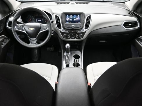 Used 2019 Chevrolet Equinox LS image 13
