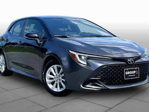 Used 2023 Toyota Corolla SE FWD image 3