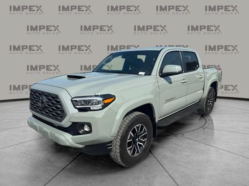 Used 2022 Toyota Tacoma TRD Sport w/ TRD Premium Sport Package AWD/4WD image 1