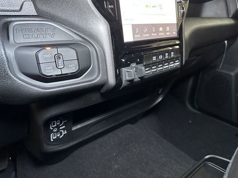 New 2025 RAM 2500 Tradesman image 32