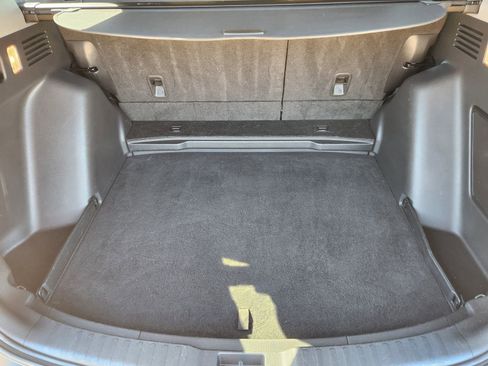Used 2022 Honda CR-V Touring image 37