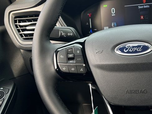 New 2026 Ford Escape SE image 20