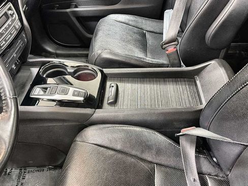 Used 2016 Honda Pilot Elite image 23
