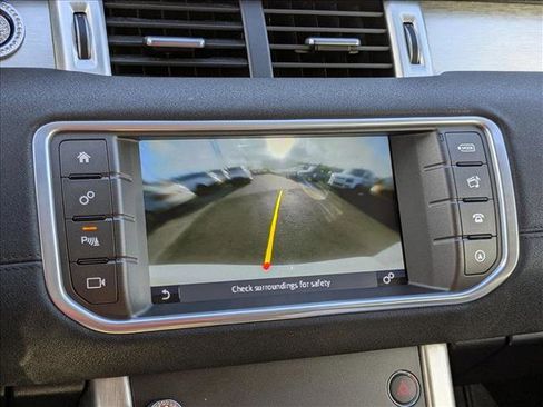 Used 2017 Land Rover Range Rover Evoque SE image 14