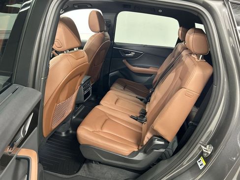 Used 2023 Audi Q7 3.0T Prestige w/ Prestige Package image 21