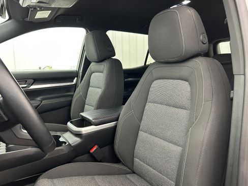 Used 2025 GMC Terrain Elevation AWD/4WD image 23