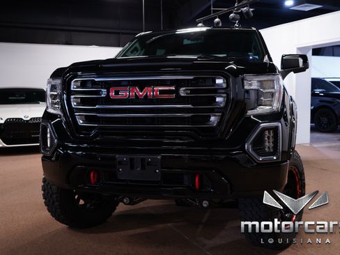 Used 2021 GMC Sierra 1500 AT4 w/ AT4 Value Package AWD/4WD image 1