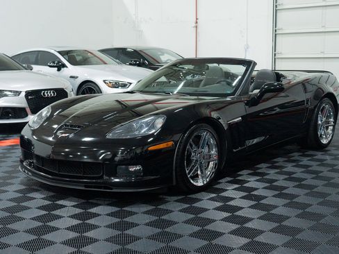 Used 2010 Chevrolet Corvette Grand Sport w/ Preferred Equipment Group image 3