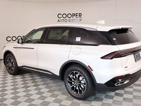 New 2026 Lincoln Nautilus Premier image 22