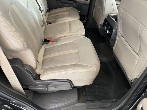 Used 2019 Ford Expedition Limited w/ Equipment Group 301A image 27