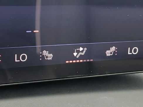New 2027 Buick Enclave Sport Touring w/ Power Package AWD/4WD image 32
