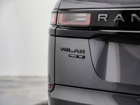 Used 2018 Land Rover Range Rover Velar R-Dynamic SE image 15