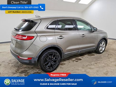 Used 2017 Lincoln MKC Premiere image 4