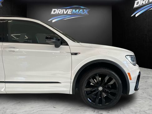 Used 2021 Volkswagen Tiguan SE R-Line AWD/4WD image 9