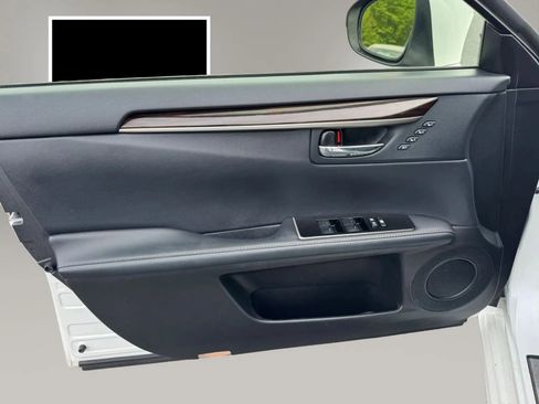 Used 2016 Lexus ES 350 w/ Navigation System Package FWD image 12