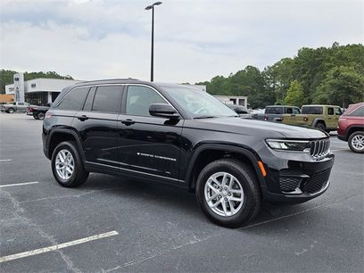 New 2025 Jeep Grand Cherokee Laredo X w/ Trailer Tow Package