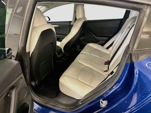 Used 2022 Tesla Model 3 Long Range AWD/4WD image 30