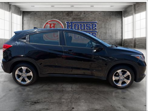Used 2018 Honda HR-V LX image 4
