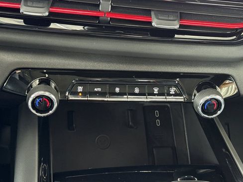 Used 2025 Chevrolet Silverado EV RST AWD/4WD image 30