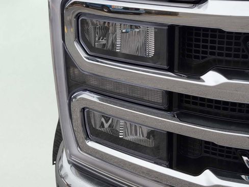 New 2026 Ford F250 Lariat w/ Chrome Package image 3